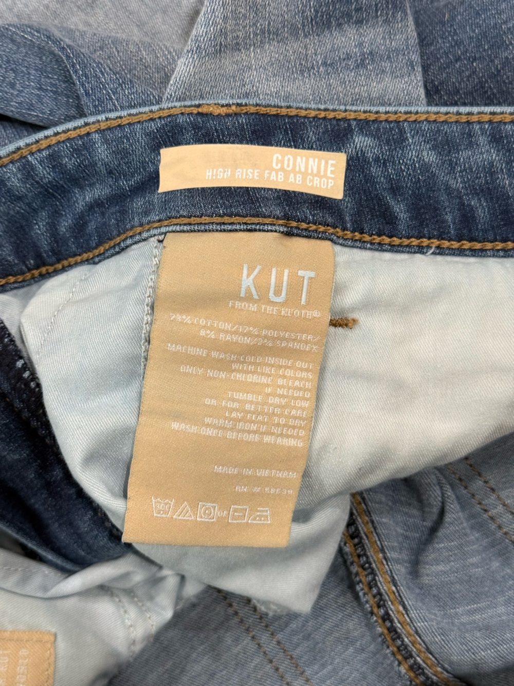 Kut from the Kloth Light Blue High-Rise Connie Fab Ab Crop Size 10 - Picture 4 of 5